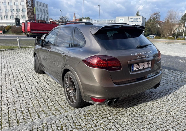Porsche Cayenne cena 148000 przebieg: 196000, rok produkcji 2013 z Żory małe 301